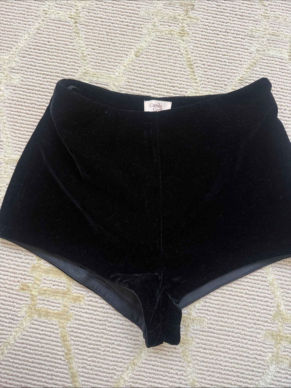 Camila Coelho xs Black Velvet High-Waist Tailored Shorts